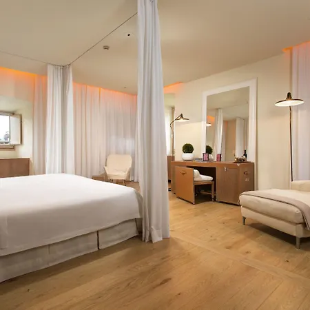 Continentale - Lungarno Collection Hotel 4*