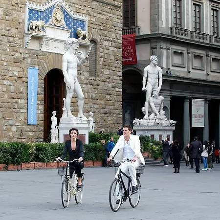 Otel Continentale - Lungarno Collection 4*